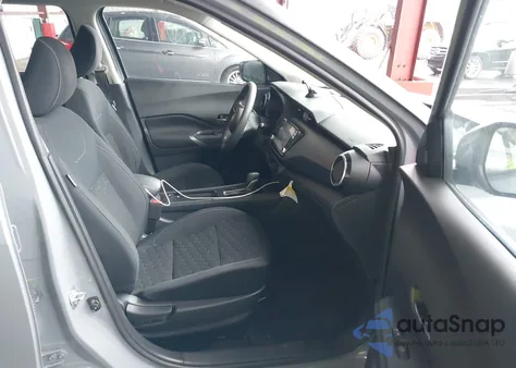 2022 Nissan Kicks Sv Xtronic Cvt z USA, uszkodzony, nr VIN 3N1CP5CV7NL477969